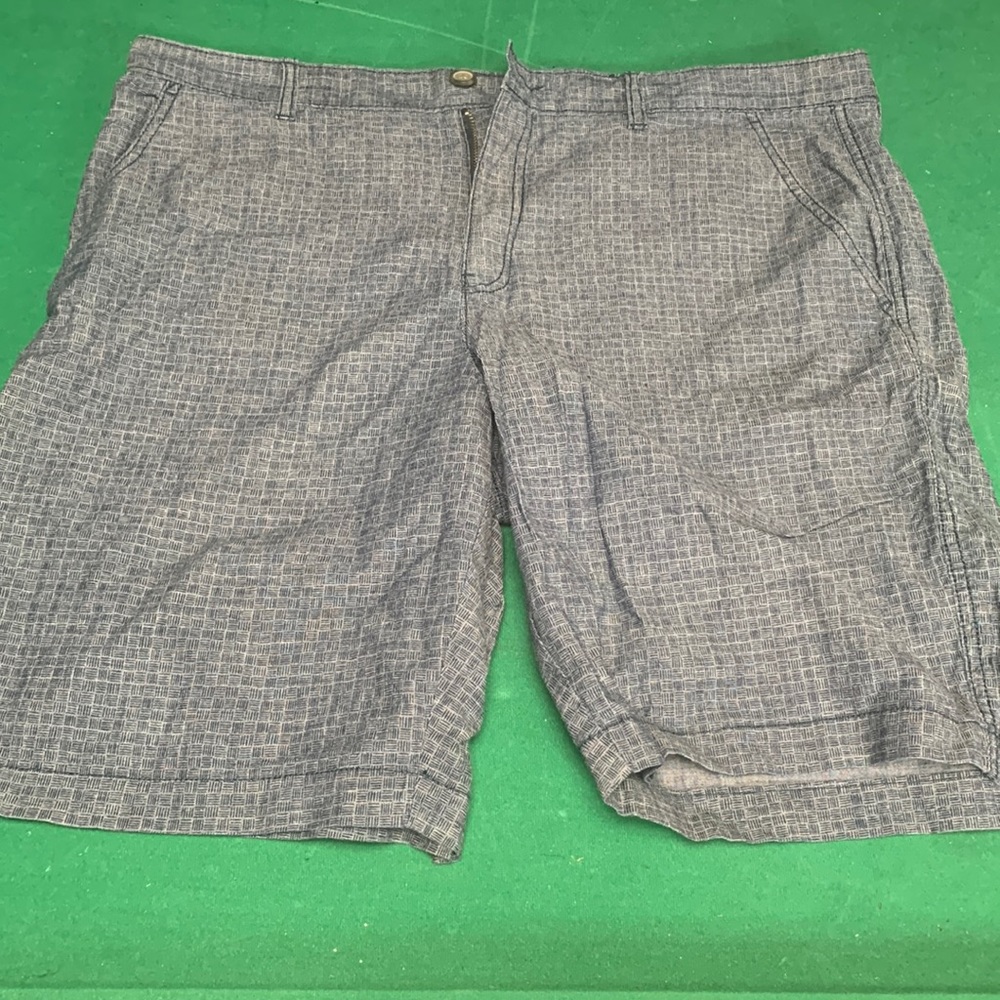 Men size 36 blue and gray Marc Anthony shorts